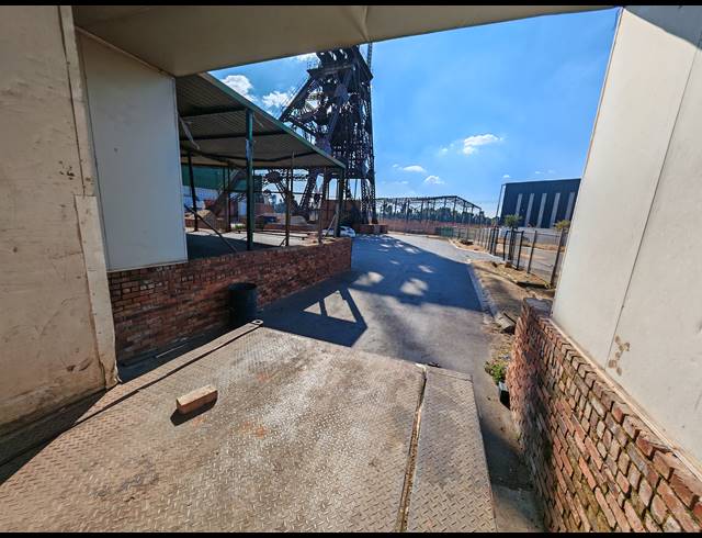 1,200M² WAREHOUSE TO LET IN CITY DEEP
